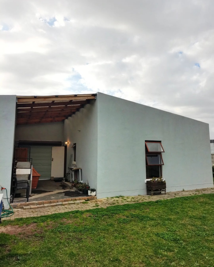 2 Bedroom Property for Sale in Pine Acres Western Cape